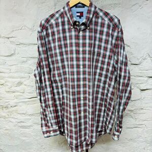 d19 vintage 90s tommy hilfiger